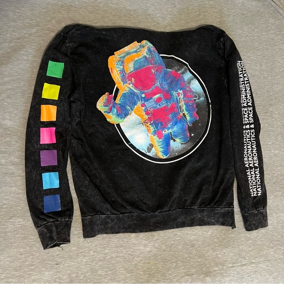 Hyper Space Stone Wash Black NASA hoodie - Picture 4 of 5